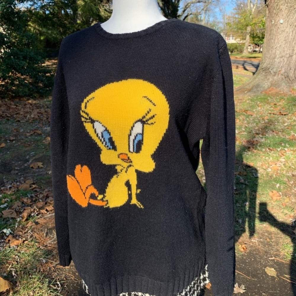 LOONEY TOONES Vintage Tweety Bird Sweater